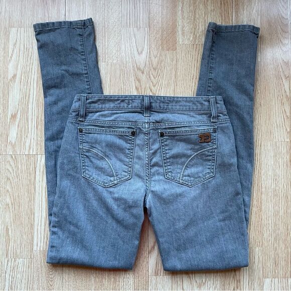 Joe’s Chelsea Fit Grey Skinny Leg Jeans - Size: 26 - Picture 7 of 8